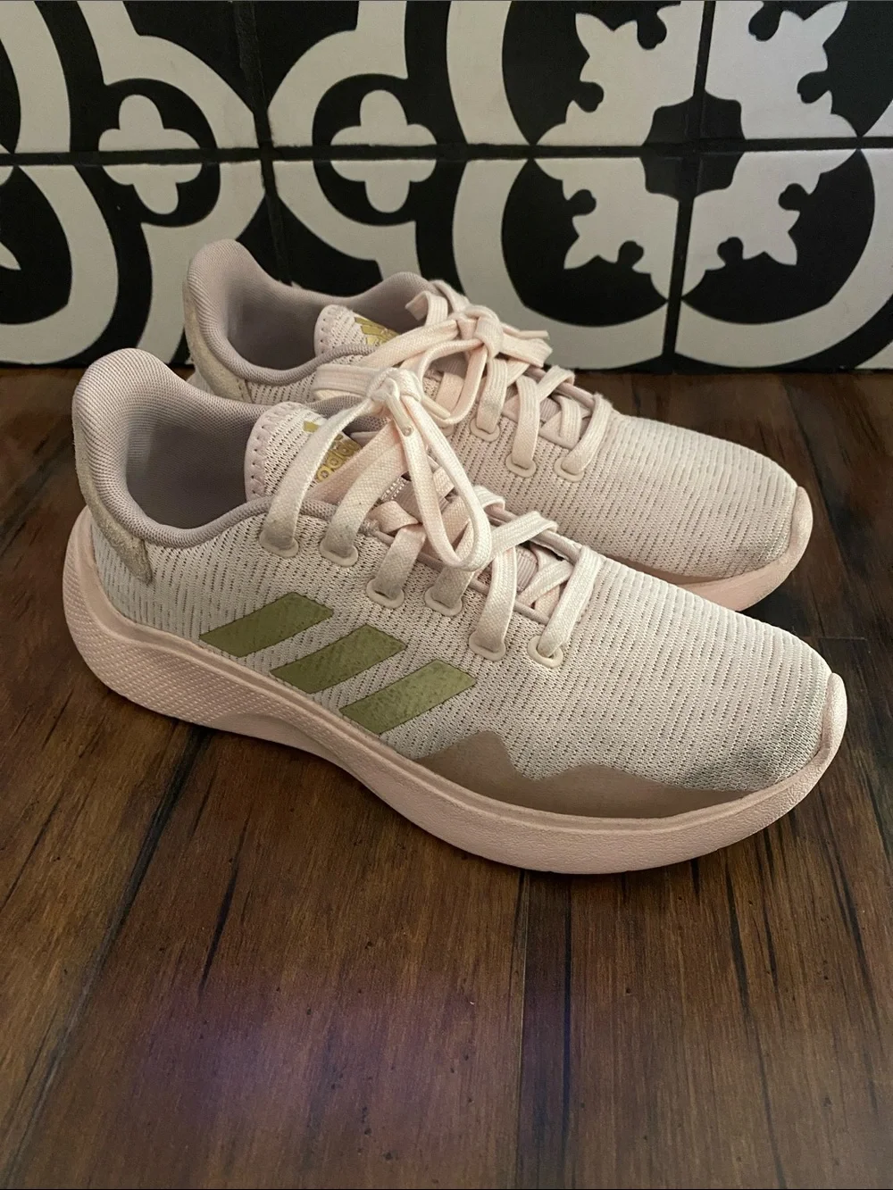 adidas Women’s Light Pink Athletic Sneakers